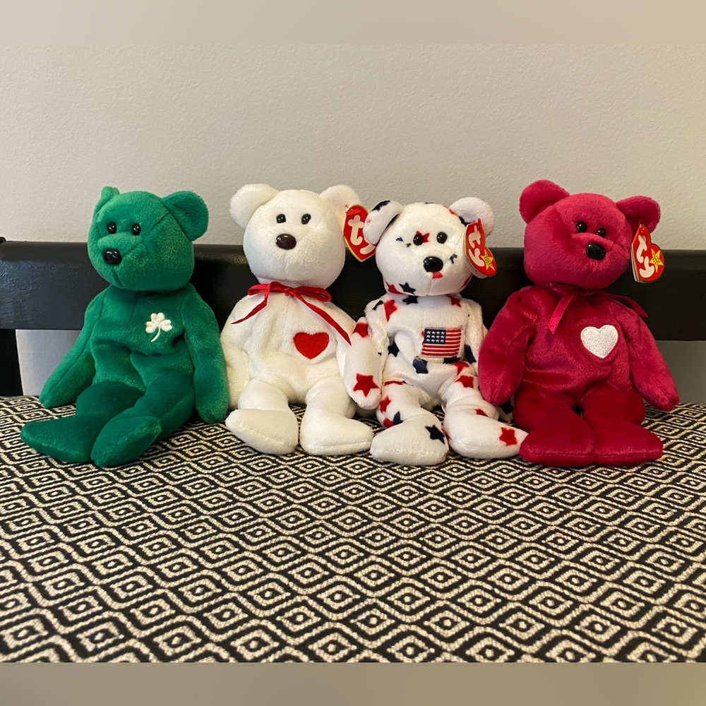 Set of 4 misc holiday teddy bear beanie Babies